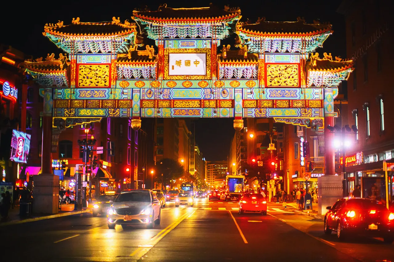 2. Visiting Historical Landmarks: A Journey Through Time