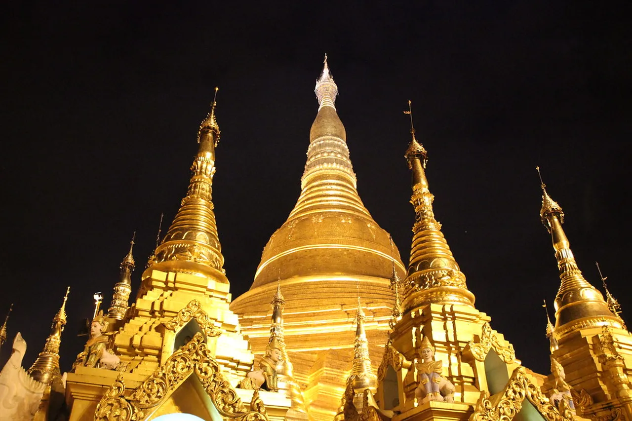 5. Exploring the Cultural Richness of the Myanmar New Year Festival