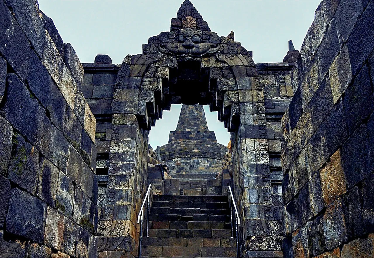 2. Explore Prambanan Temple: A Majestic Hindu Temple Complex