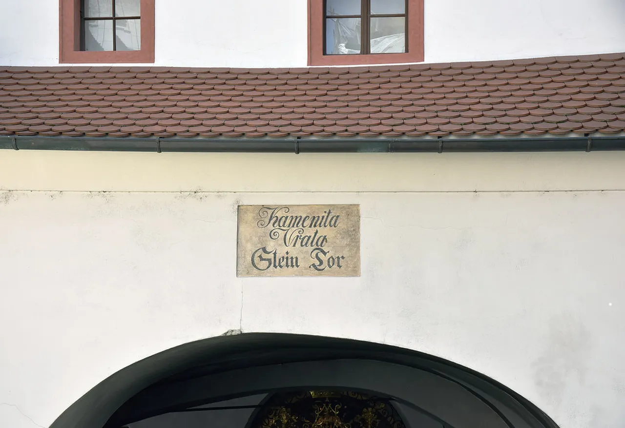 4. Explore the Upper Town: A Journey Through History