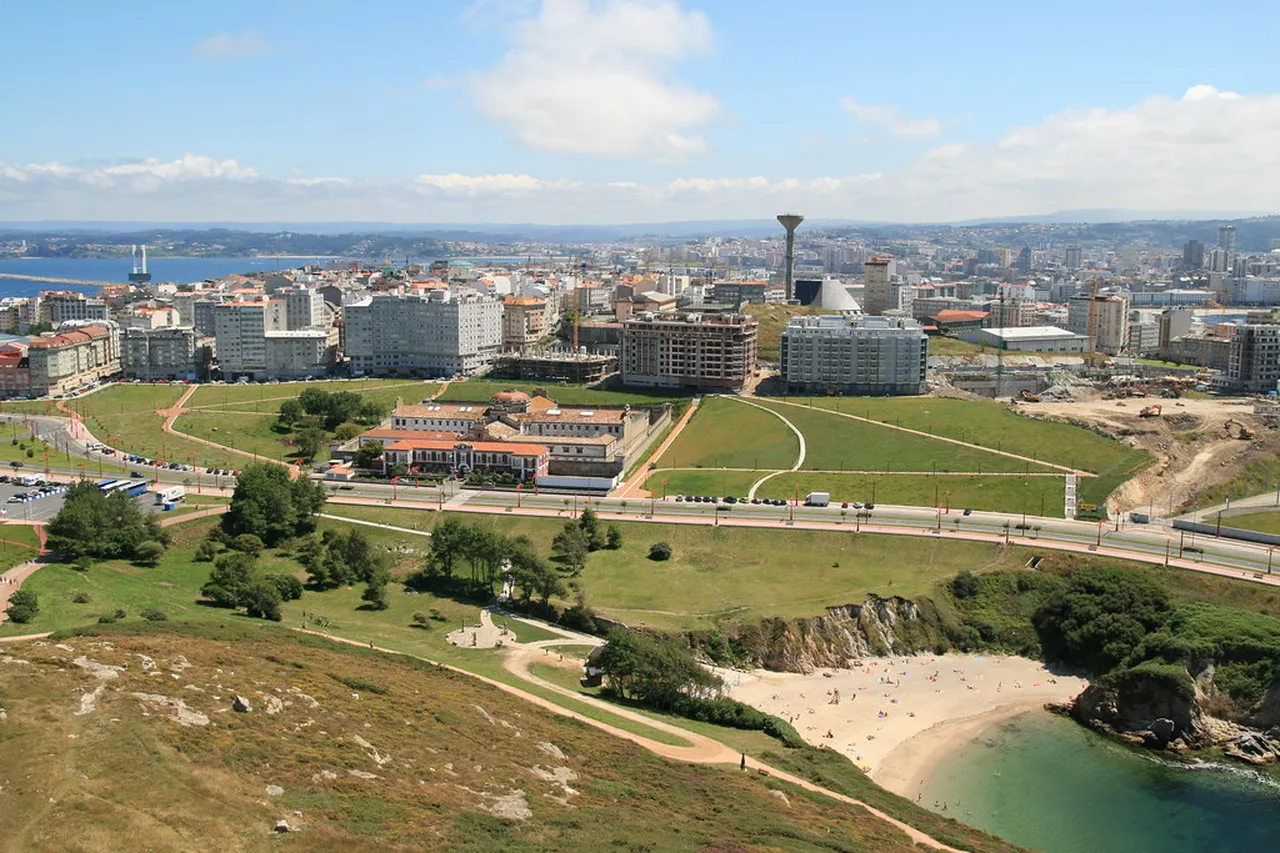1. Discover the Scenic Beauty of Beaches in A Coruña