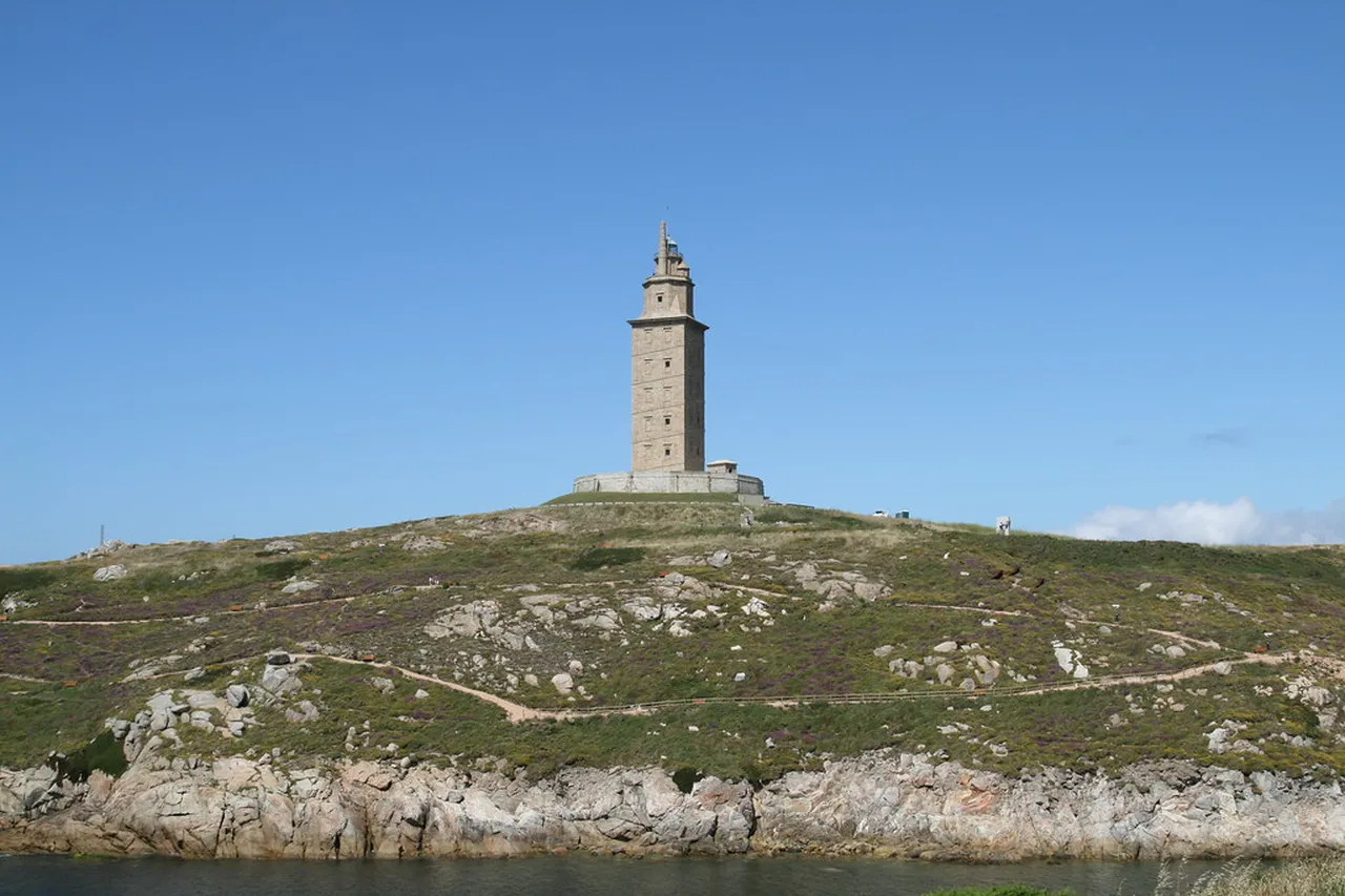 3. Stroll Along Orzán Beach: Relaxation and Scenic Views