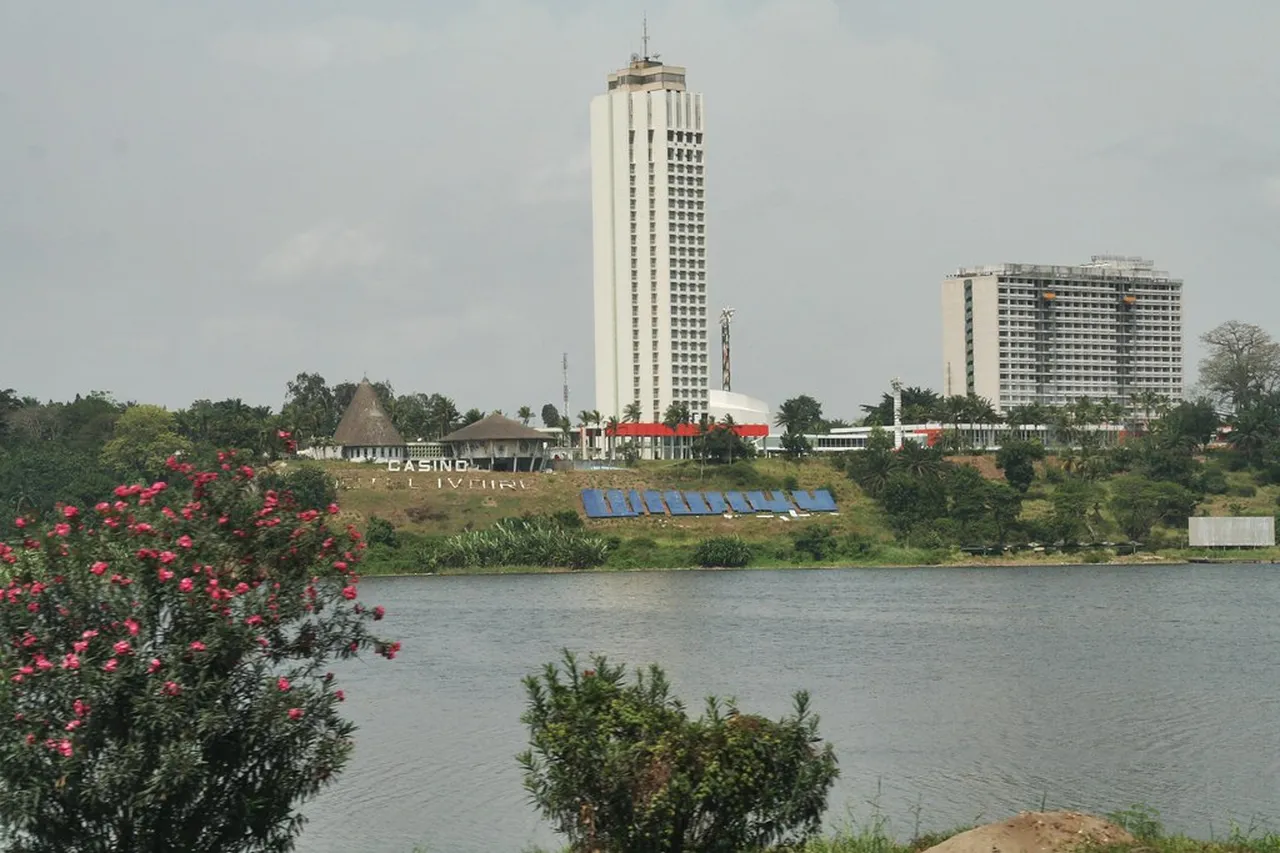 2. Celebrate with the Abidjan Carnival: A Colorful Display of Culture