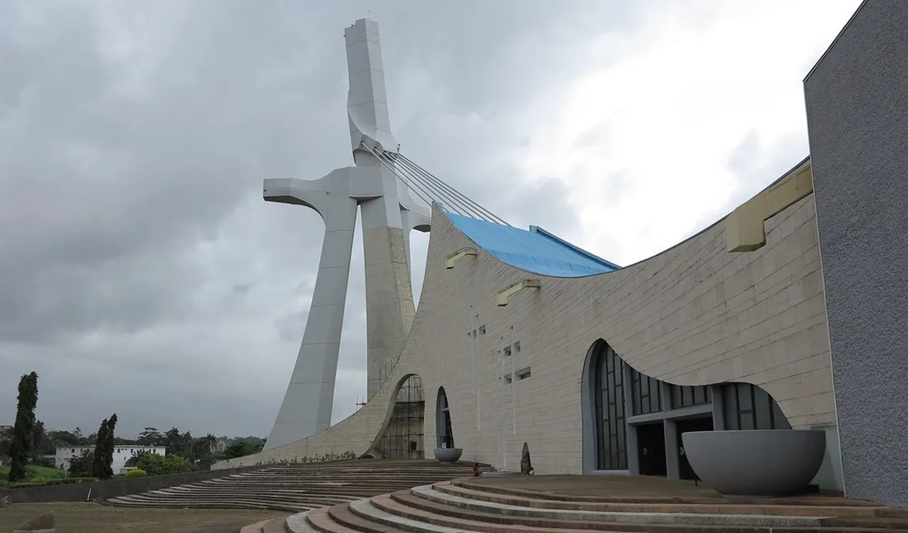 5. Experience the Vibrancy of the Plateau District