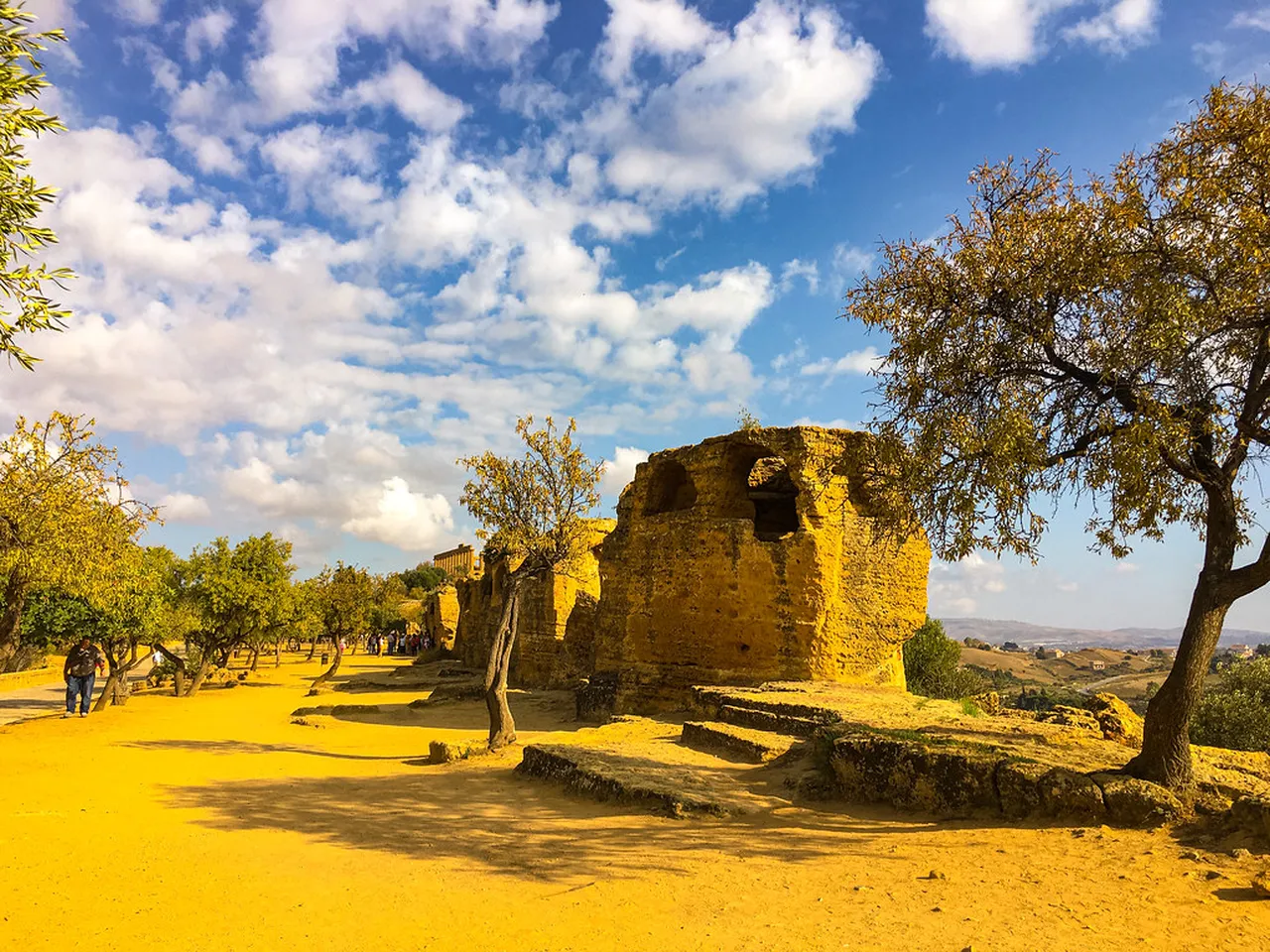 1. Discover the Ancient Ruins of the Valley of the Temples: A Cultural Marvel