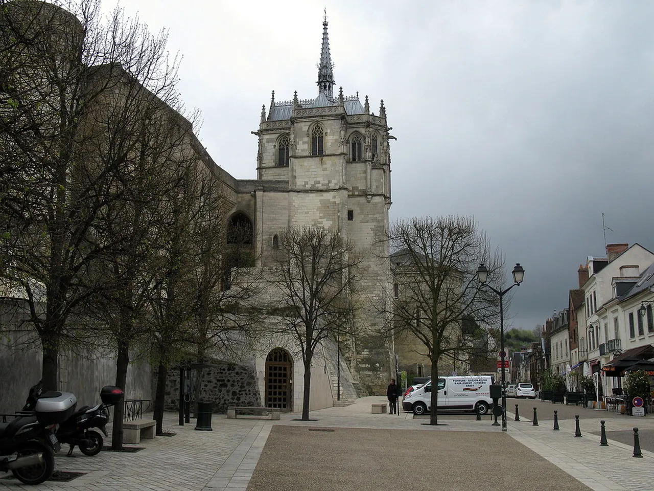 3. Culinary Delights: Savoring Traditional Dishes in Amboise
