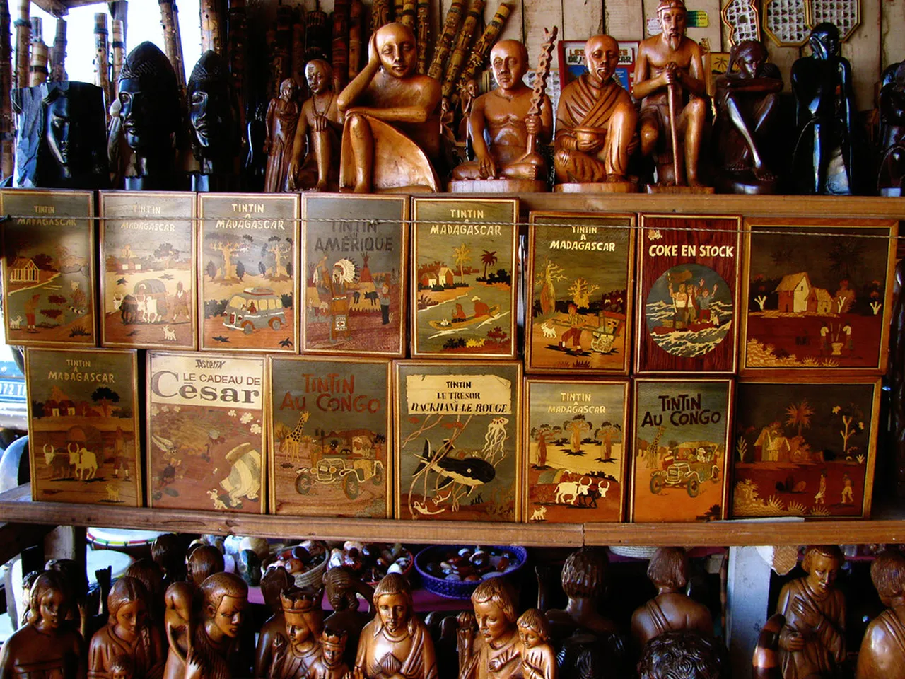 3. Strolling Through the Colorful Analakely Market