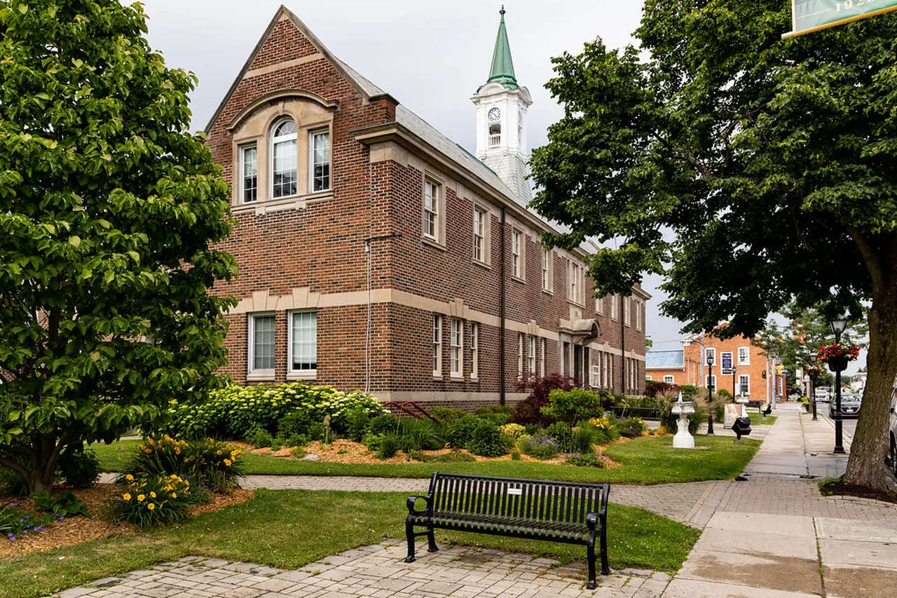1. Discovering the Basilica of Saint Francis: A Spiritual Journey
