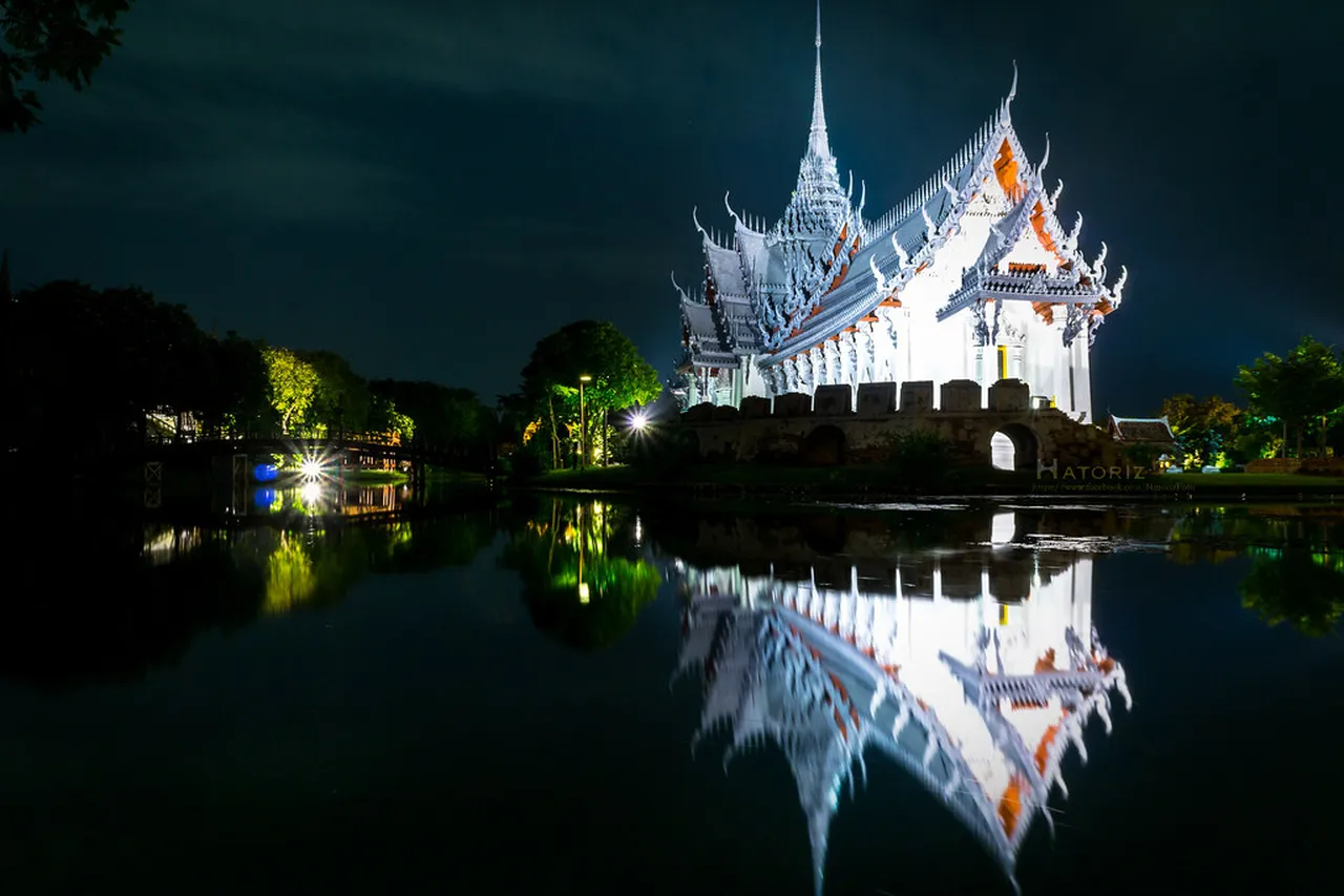 3. Wat Chaiwatthanaram: A Riverside Masterpiece