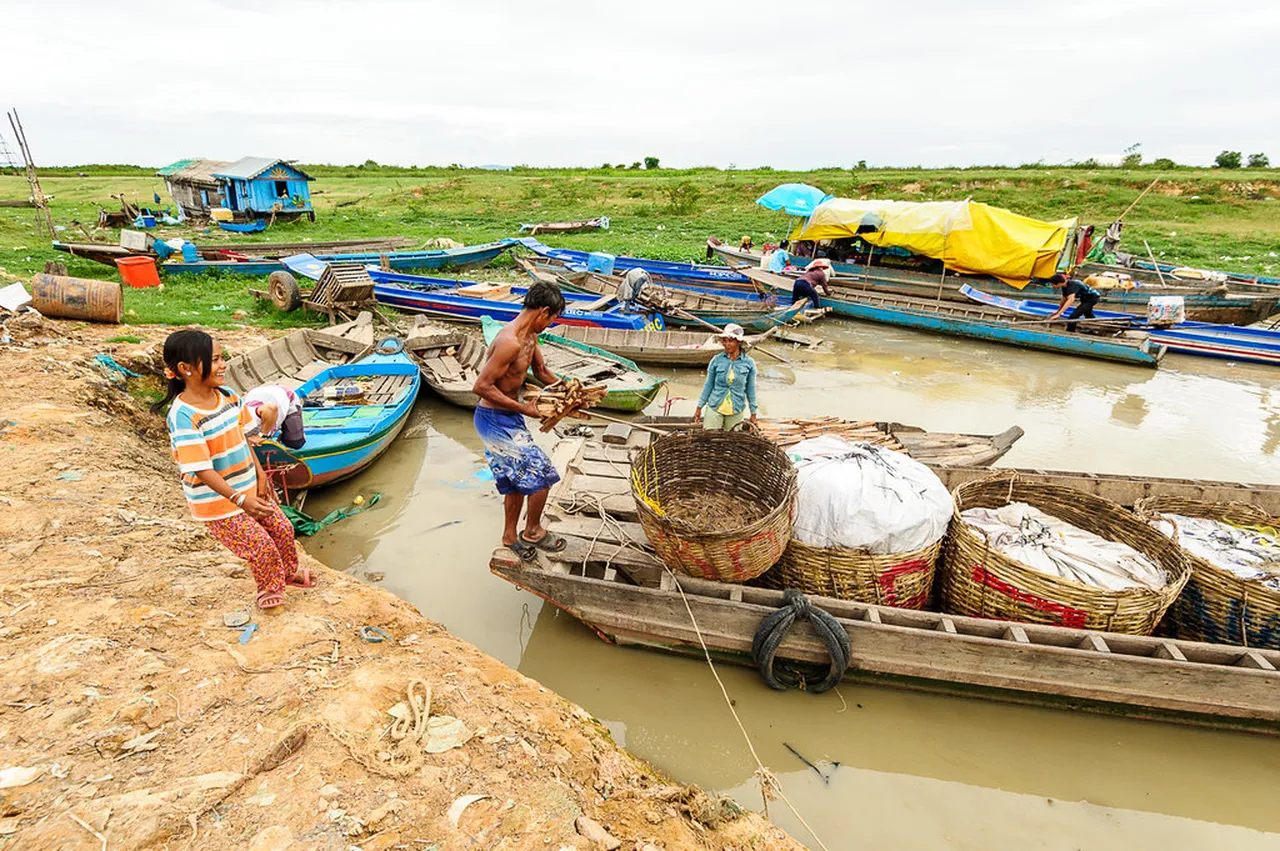 5. Take a Scenic Bike Ride Through the Countryside