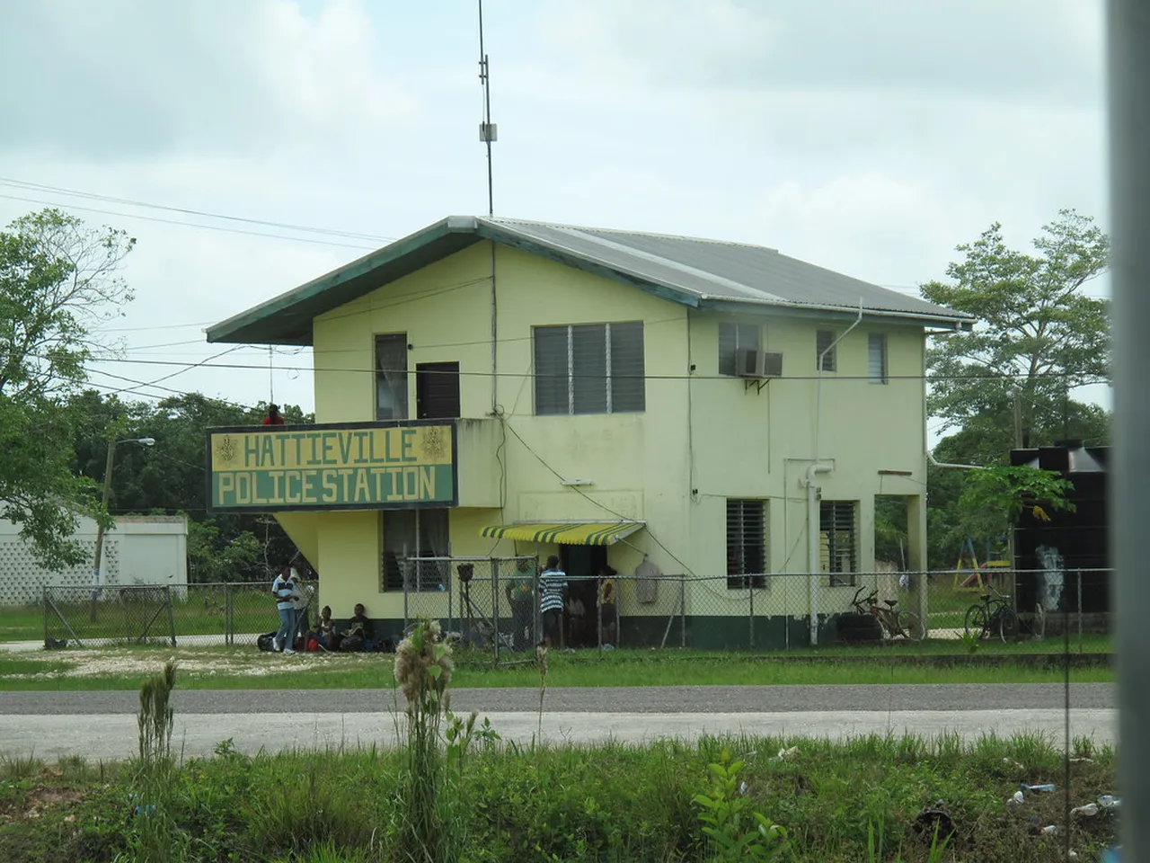 1. Discover the Historic Fort George Area: A Glimpse into Belize’s Colonial Past