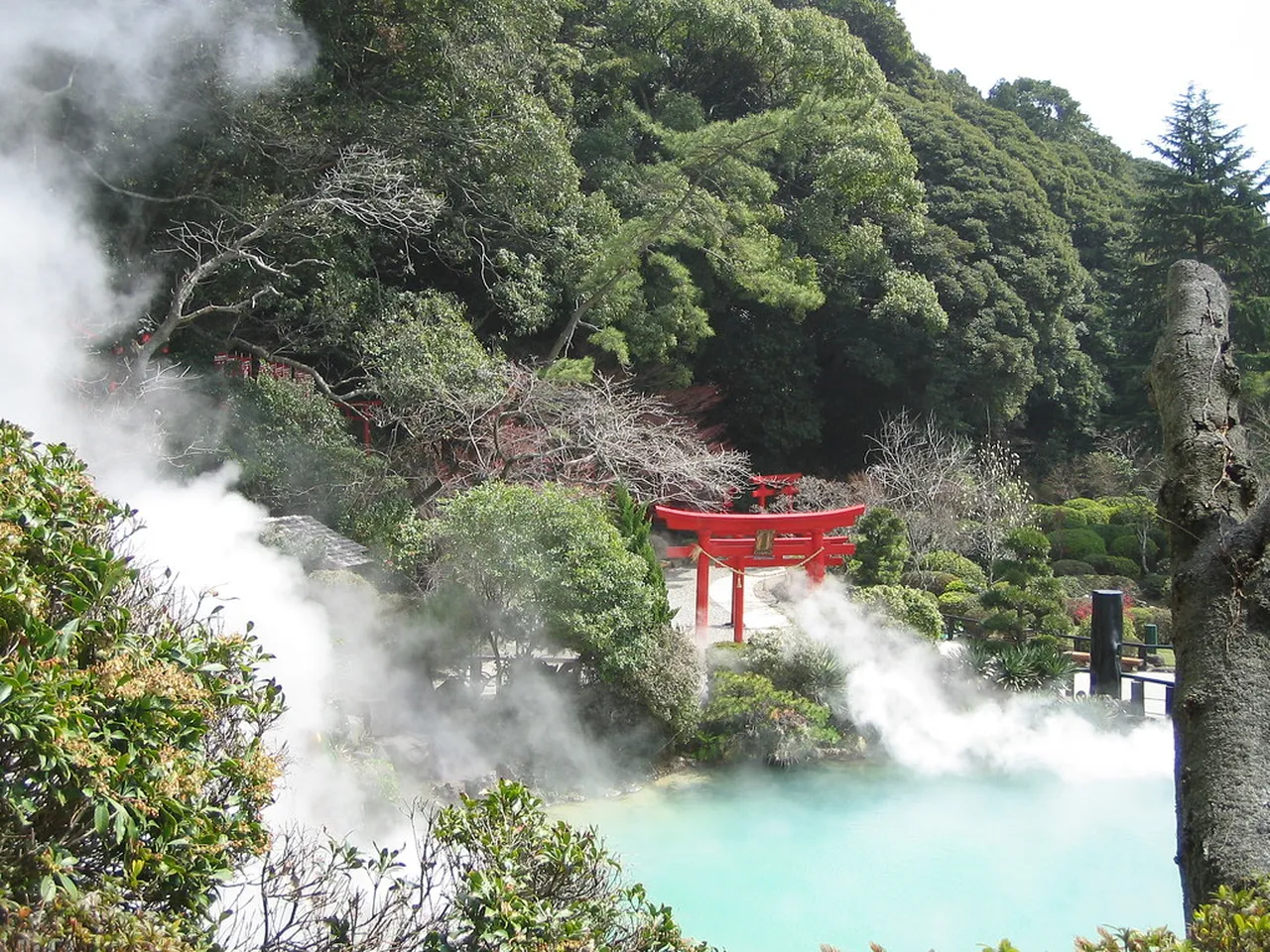 1. Relaxing in Beppu’s Famous Onsen Baths: A Soothing Escape