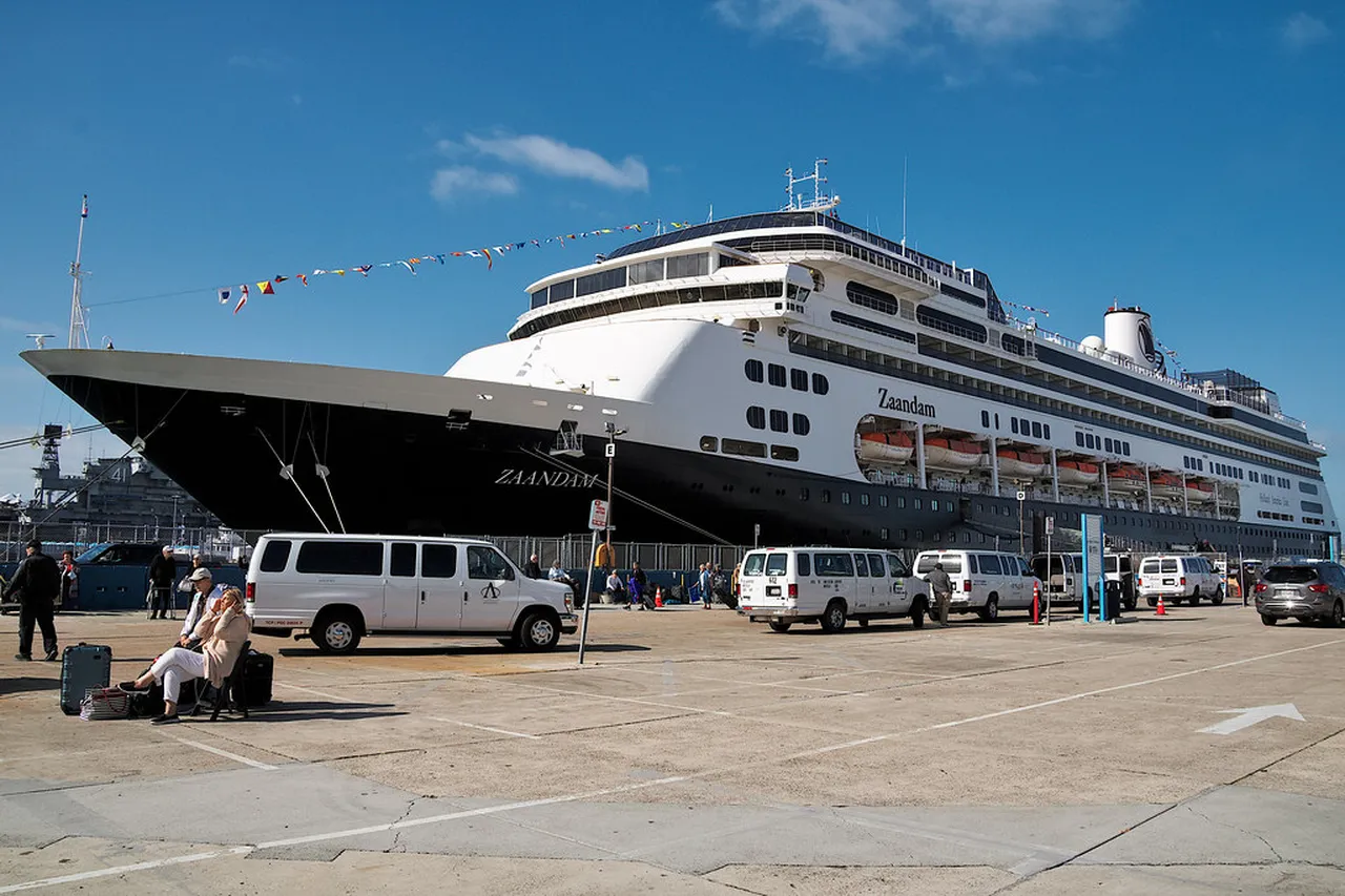 5. Sunset Cruises: Relaxation and Scenic Beauty on the Water