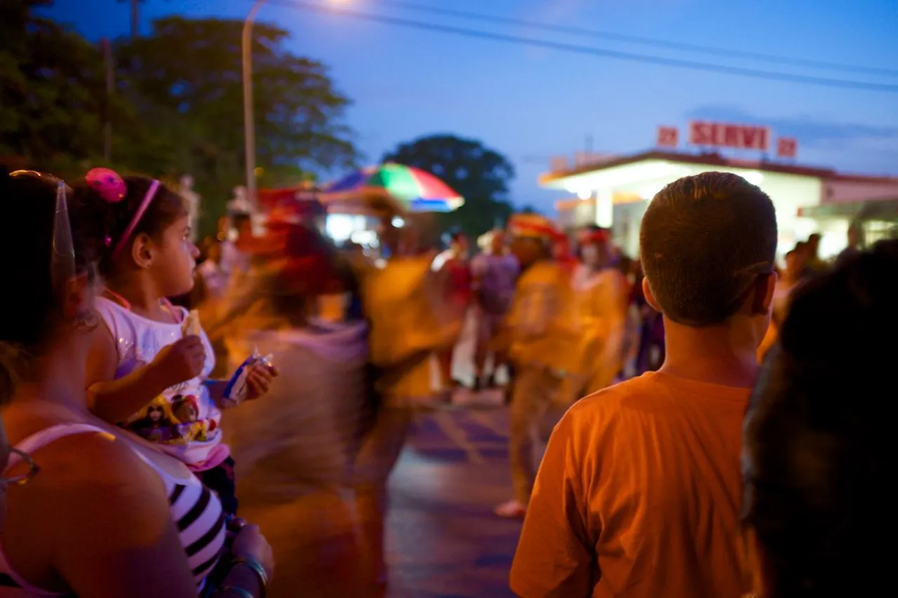 2. Experience Traditional Music at Casa de la cultura