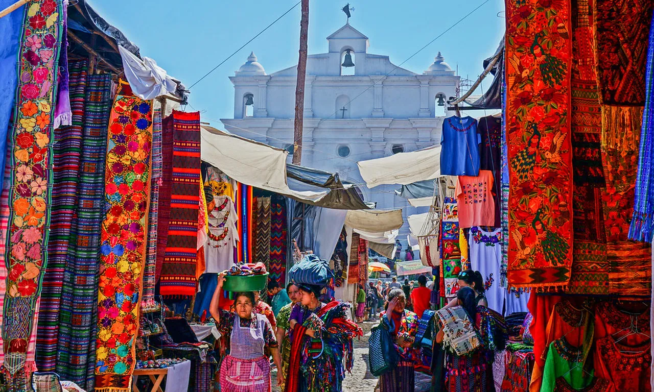 4. Meet Local Artisans: Crafting and Sharing Heritage