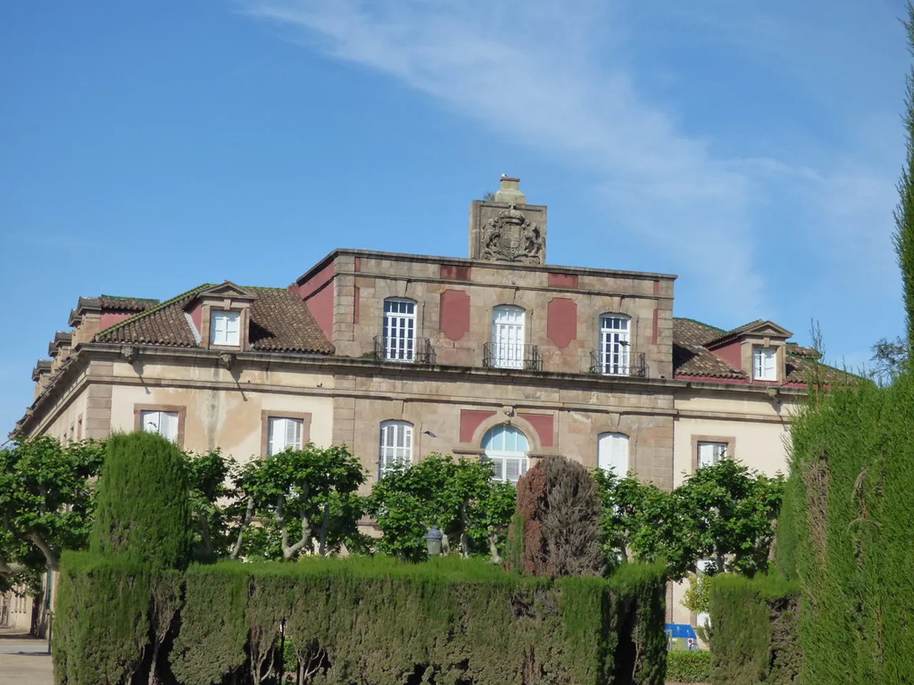 1. Exploring Ciutadella’s Historic Old Town: A Walk Through Time