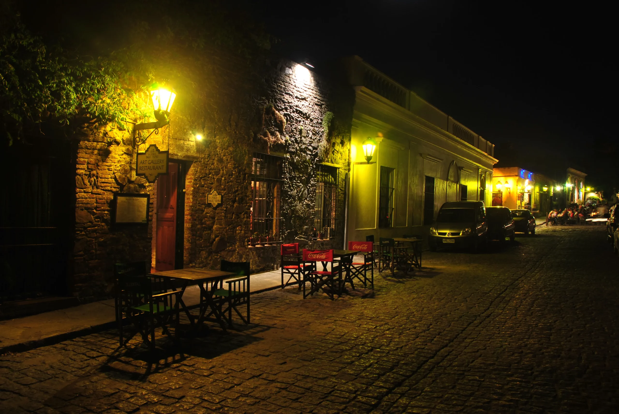 1. Enjoy Craft Cocktails at El Jardín de los Sueños