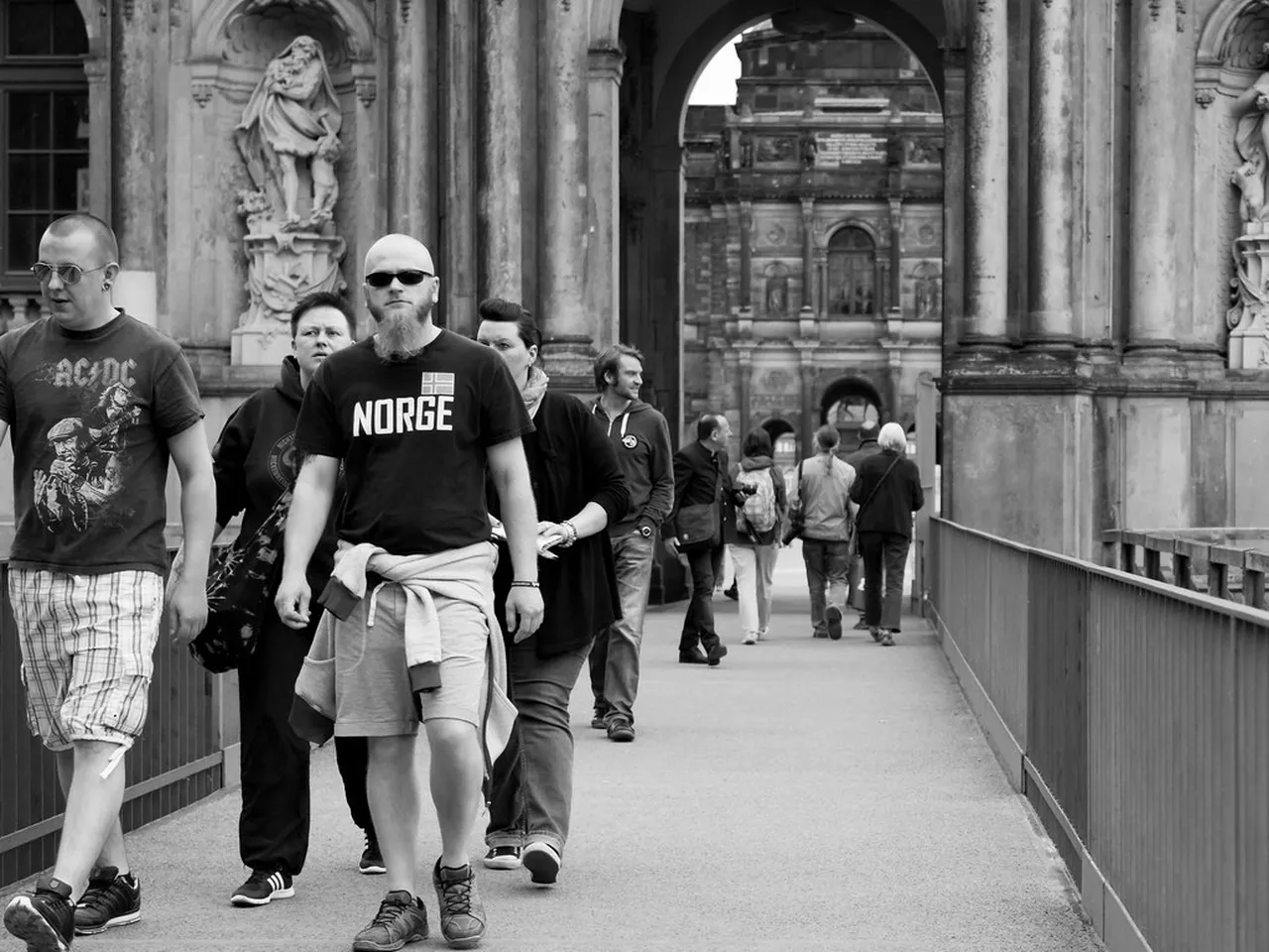 2. Exploring the Art Scene: Top Museums and Galleries in Dresden