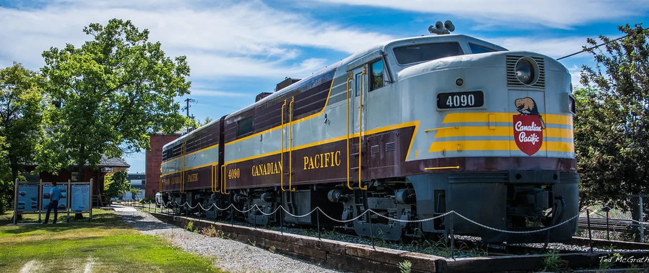 1. Explore the Famous West Edmonton Mall: A World of Entertainment