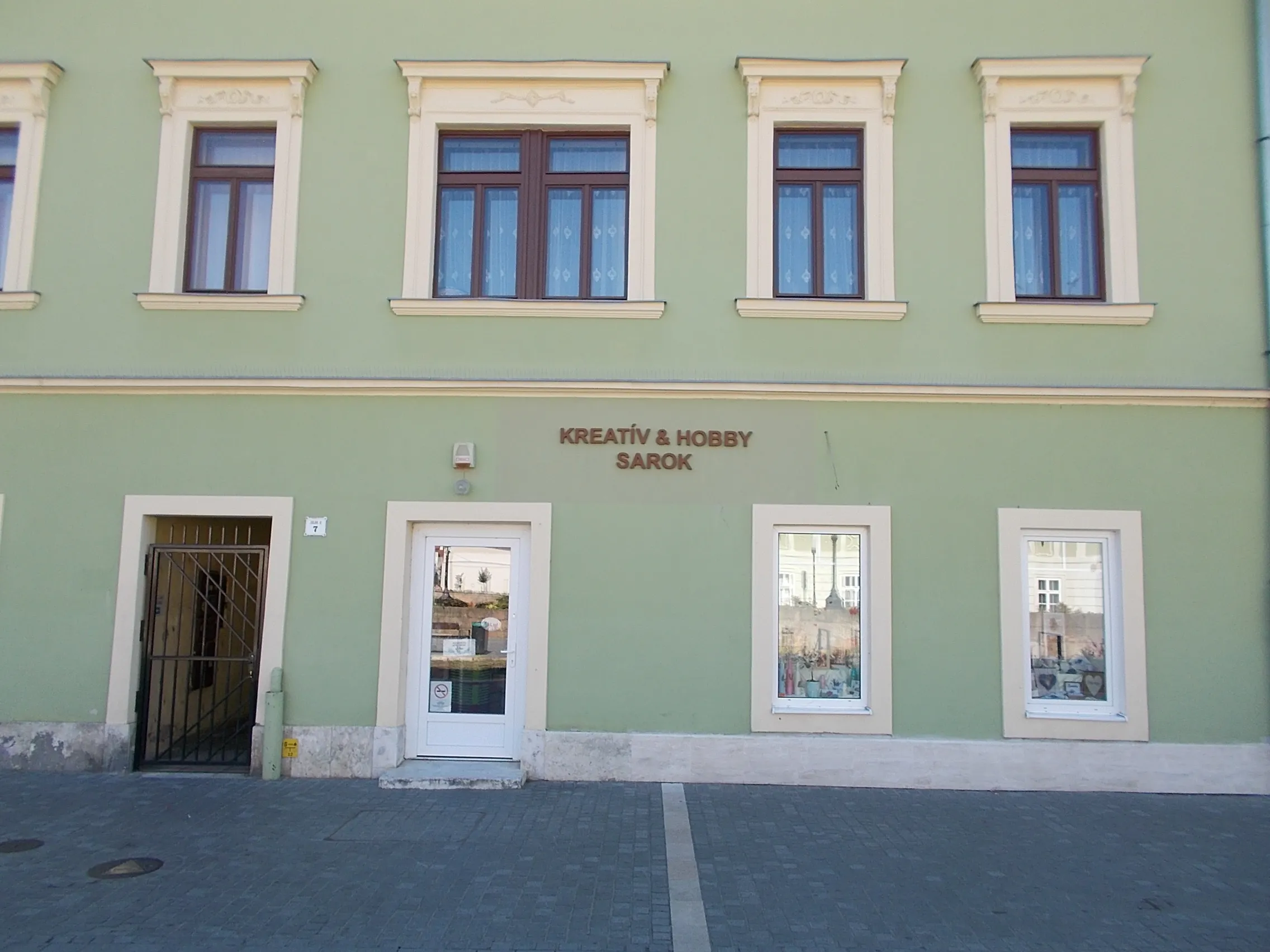 2. Wine Tasting in Eger: A Journey Through the Vineyards