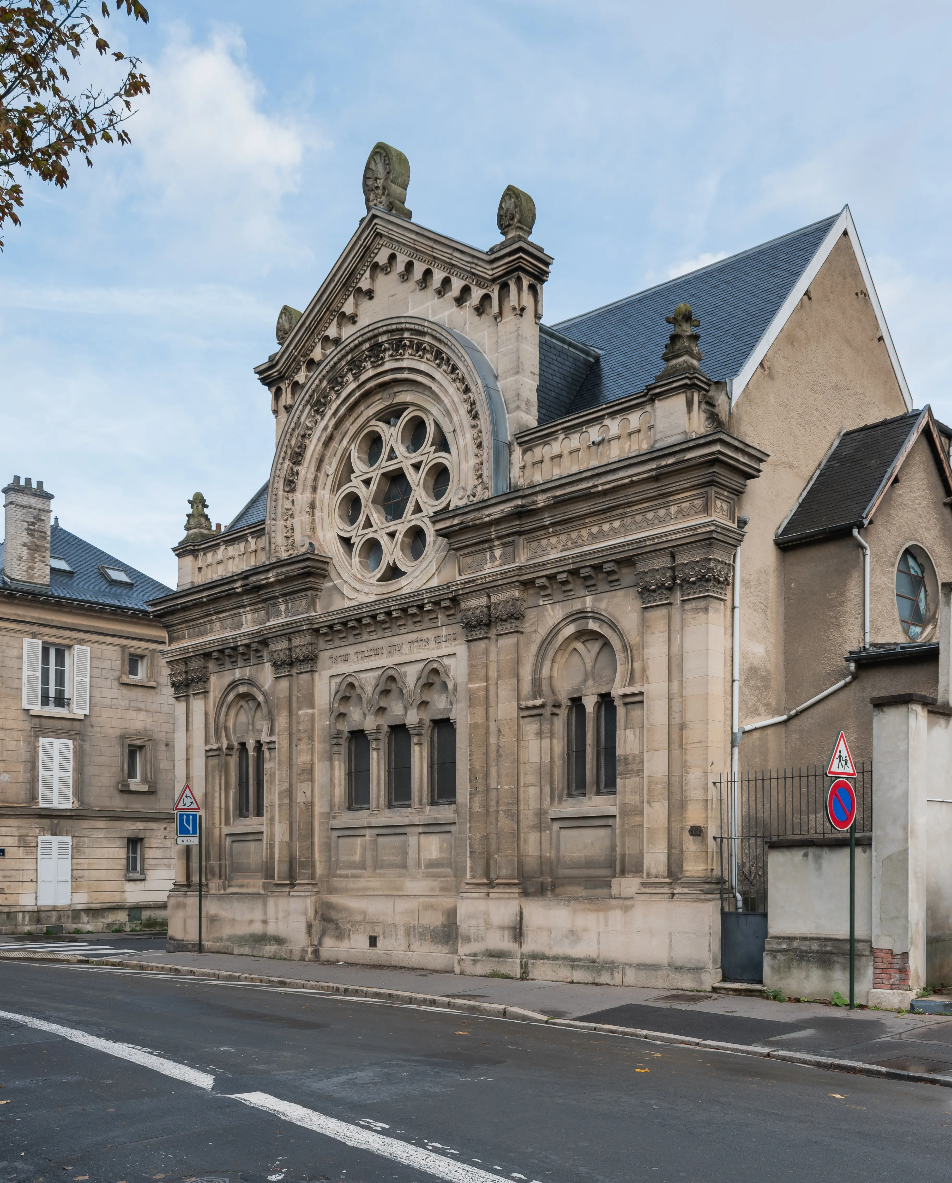2. Épernay Culture: A Journey Through Local Festivals and Traditions
