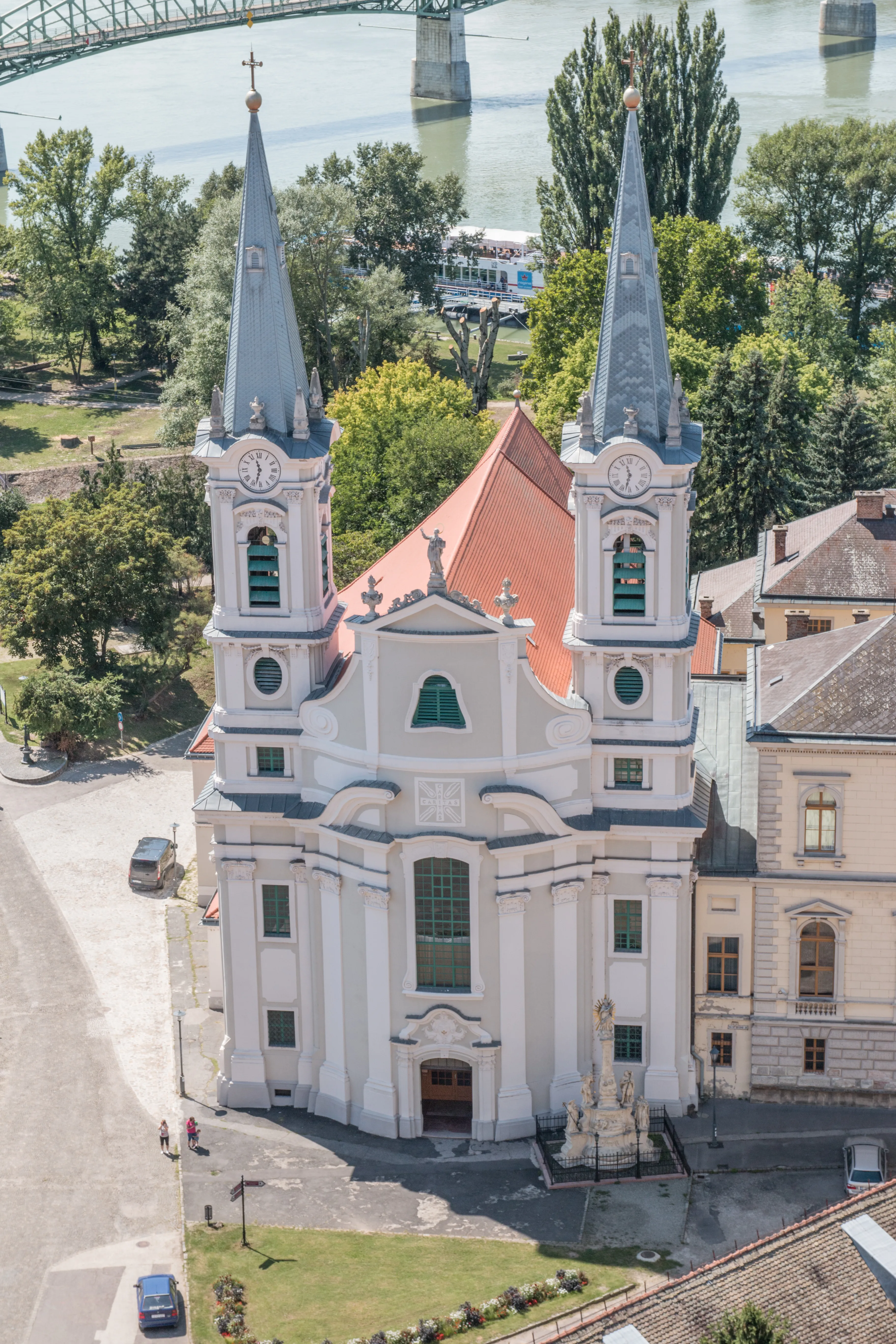 1. Esztergom Basilica Concerts: A Harmonious Experience in a Historic Setting