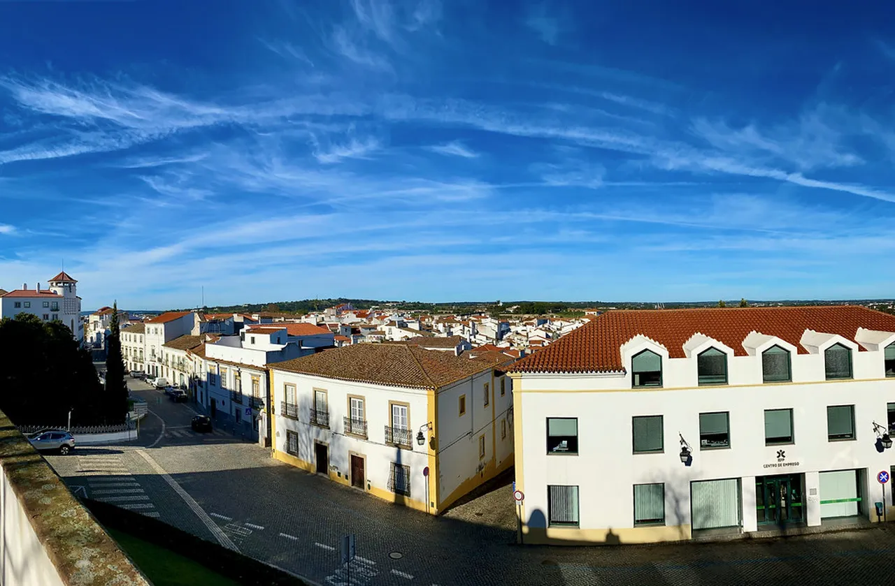 2. Exploring Évora’s Historic City Center: A UNESCO World Heritage Site