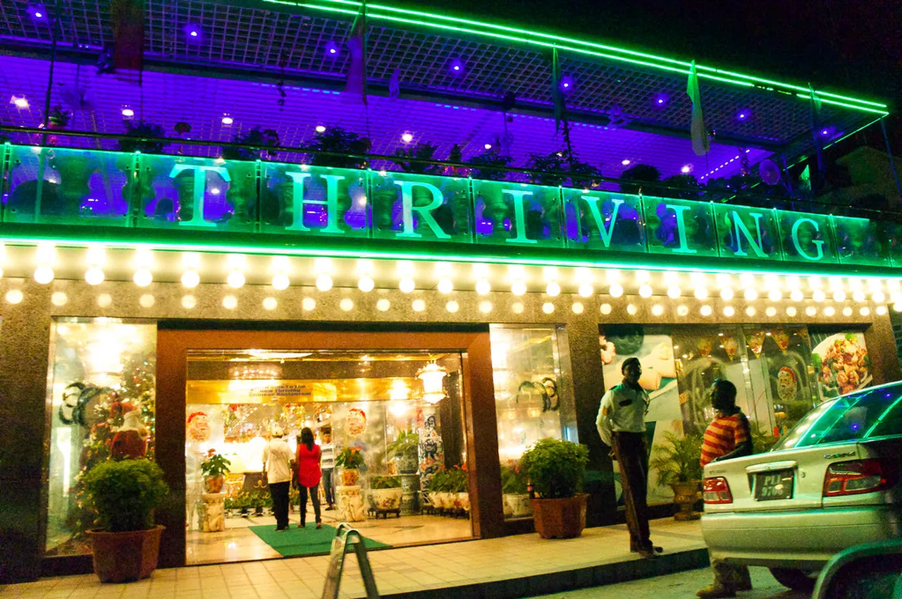 2. Taste the Flavors at Popular Waterfront Restaurants