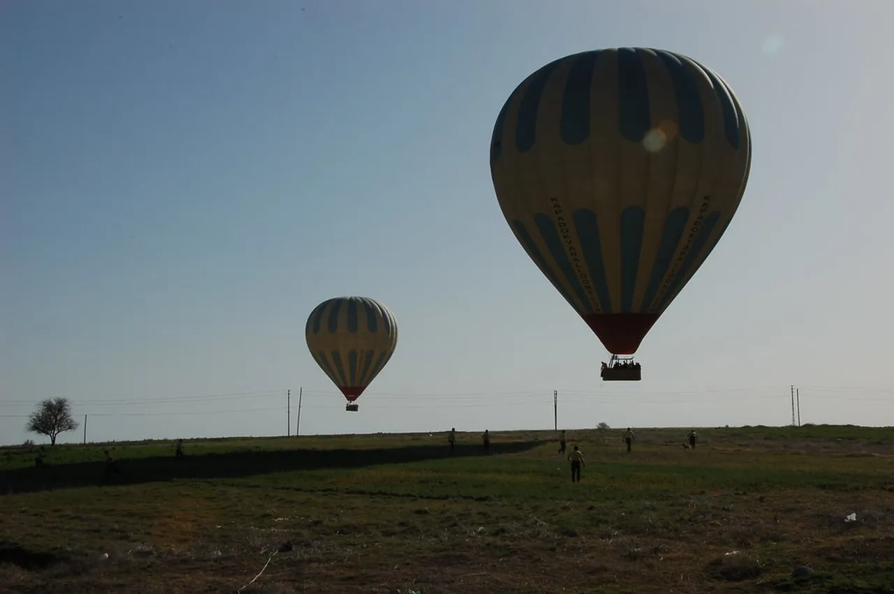 1. Hot Air Balloon Rides: Soaring Over the Fairy Chimneys