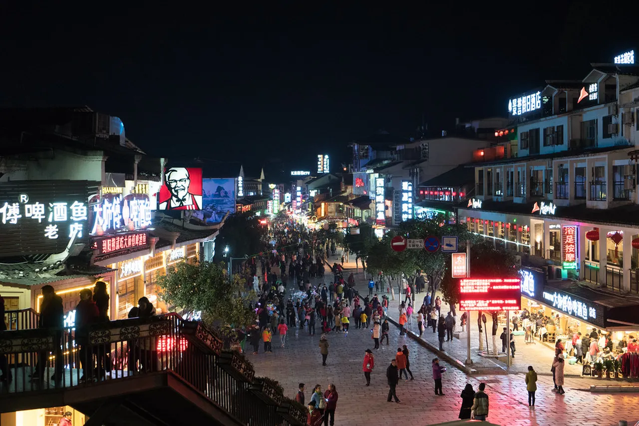 2. Night Markets in Guilin: A Feast for the Senses