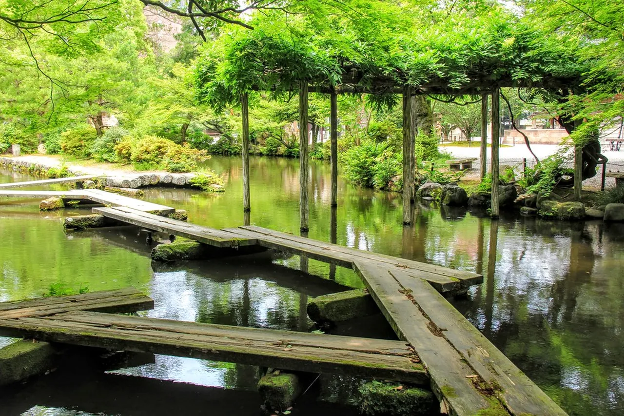 5. Savouring Kanazawa Cuisine: A Culinary Journey