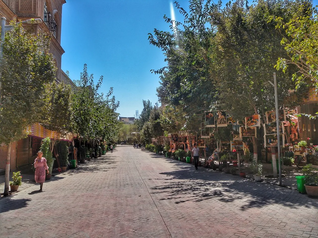 2. The Architectural Wonders of Kashgar: Merging Cultures Through Design