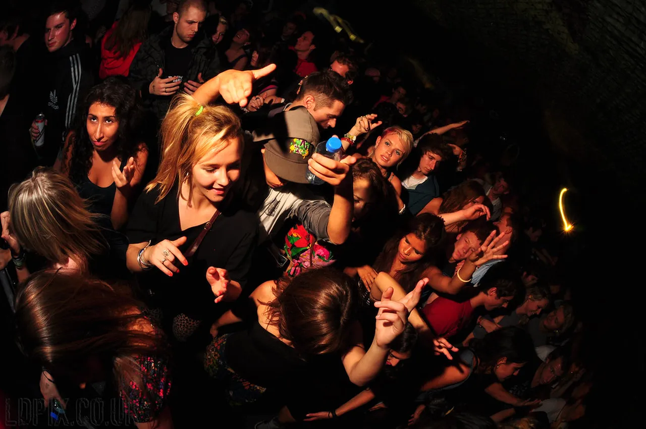 1. Discover the Best Nightclubs in Leeds: Where to Dance the Night Away