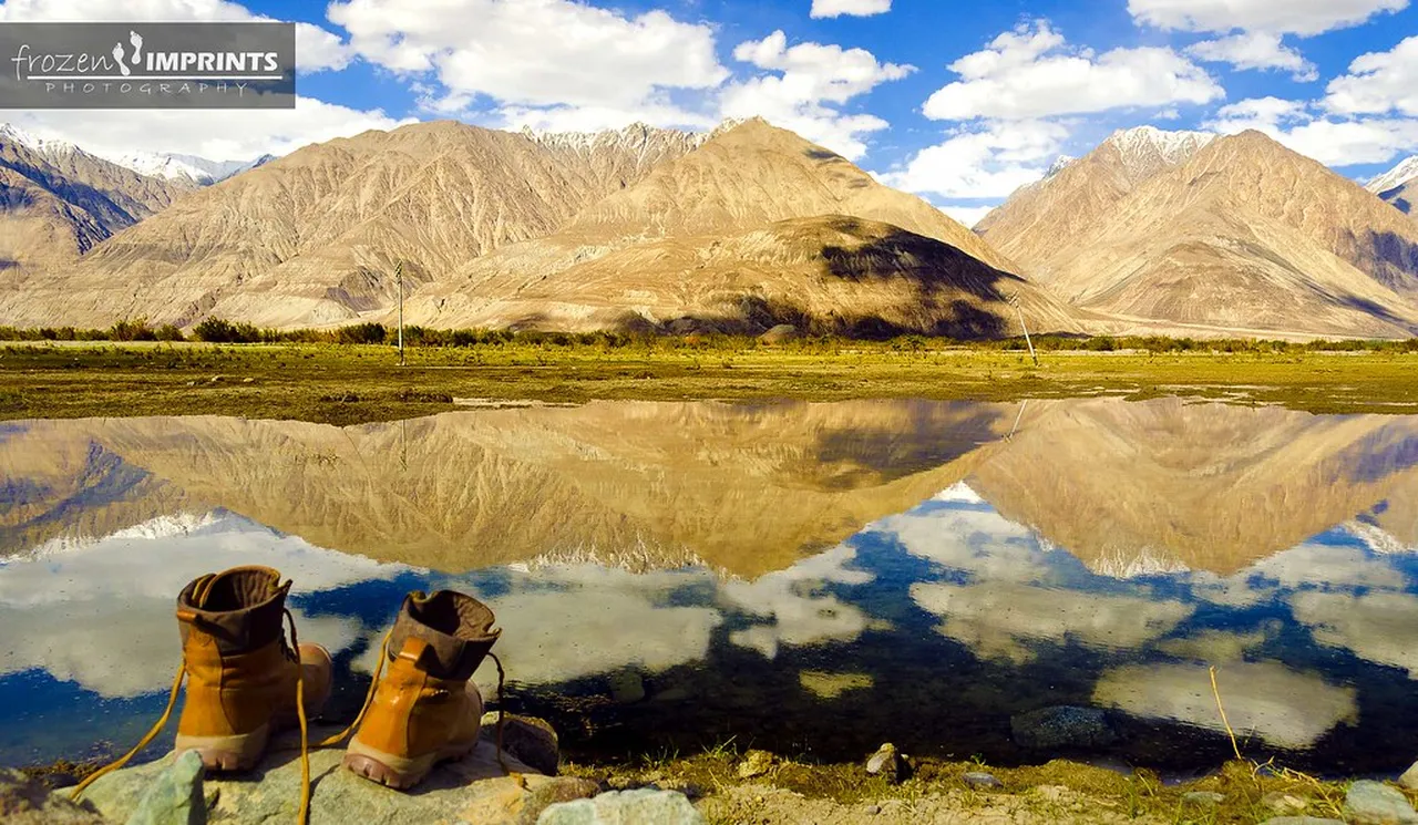 3. Experience the Majestic Pangong Lake: A Serenity Like No Other