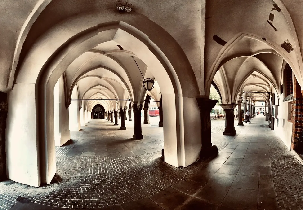 2. Lübeck Cathedral: A Marvel of Gothic Architecture