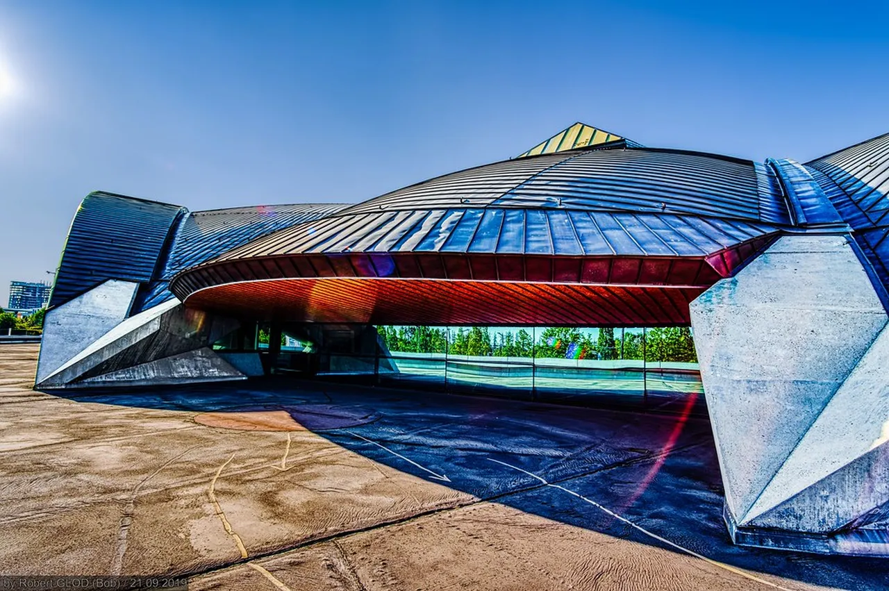 2. Architectural Wonders: Exploring the Mix of Old and New in Luxembourg City