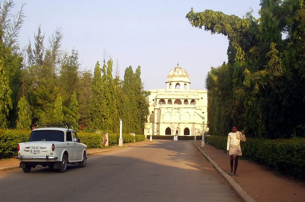 5. Participate in the Chithrai Festival: A Colorful Celebration of Culture