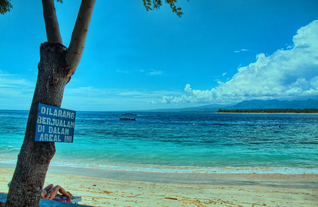 1. Understanding the Historical Roots of Makassar Culture