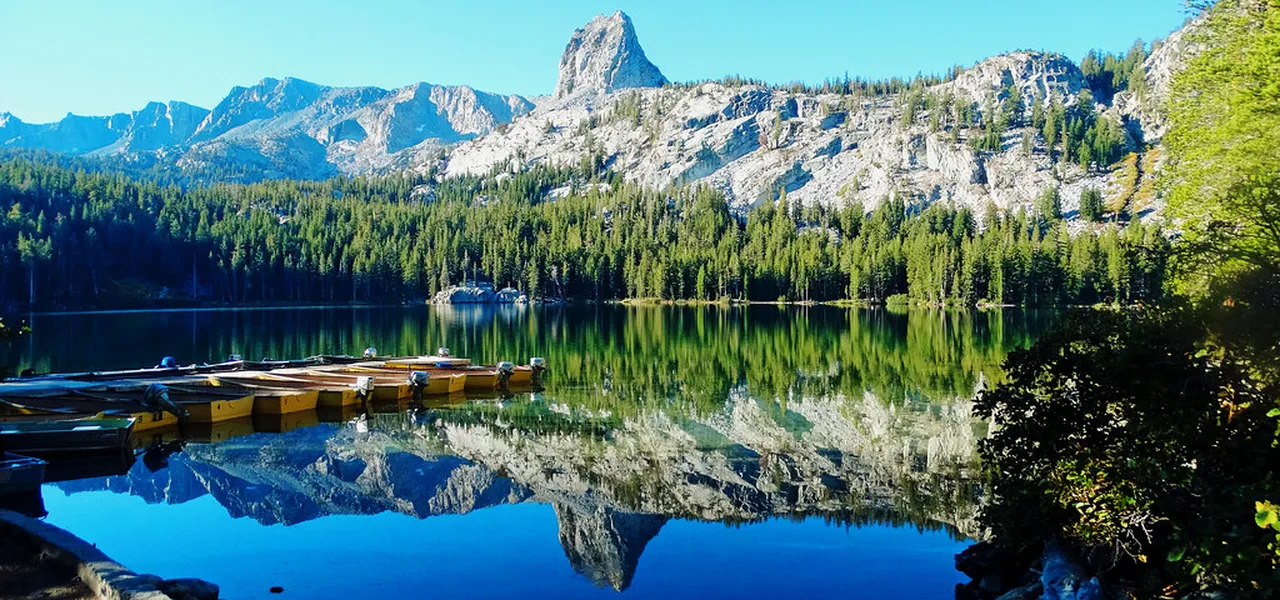 5. Indulge in Local Cuisine: Best Restaurants in Mammoth Lakes