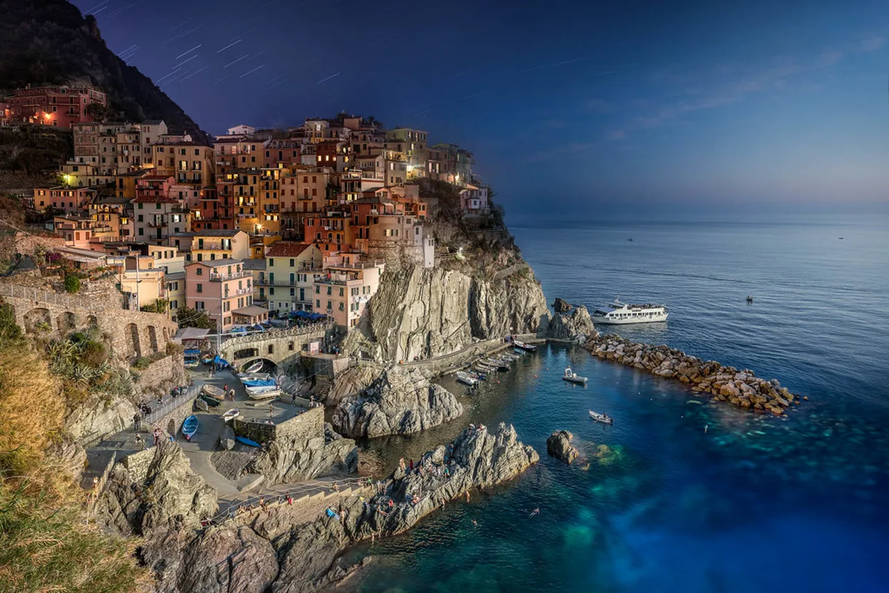 1. Hiking the Via dell’Amore: A Romantic Trail