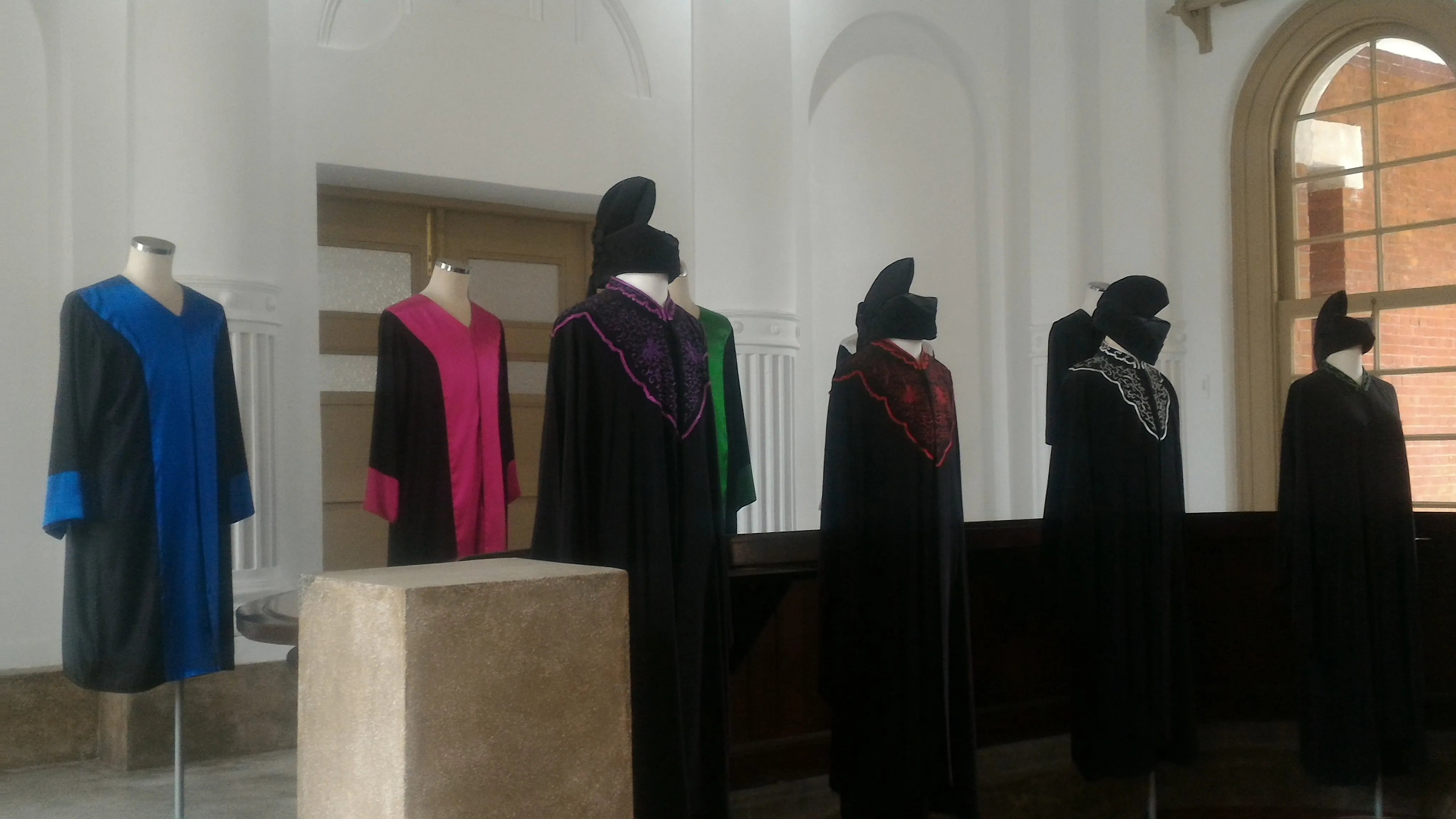 4. Discover the Stunning Basilica di Sant’Andrea: A Masterpiece of Architecture