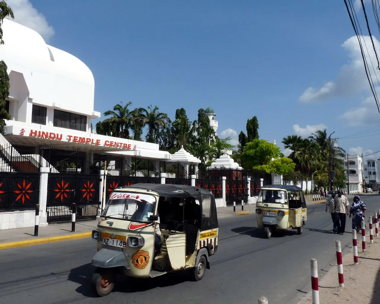 5. Discover the Art of Kanga Making: Crafting Mombasa’s Identity