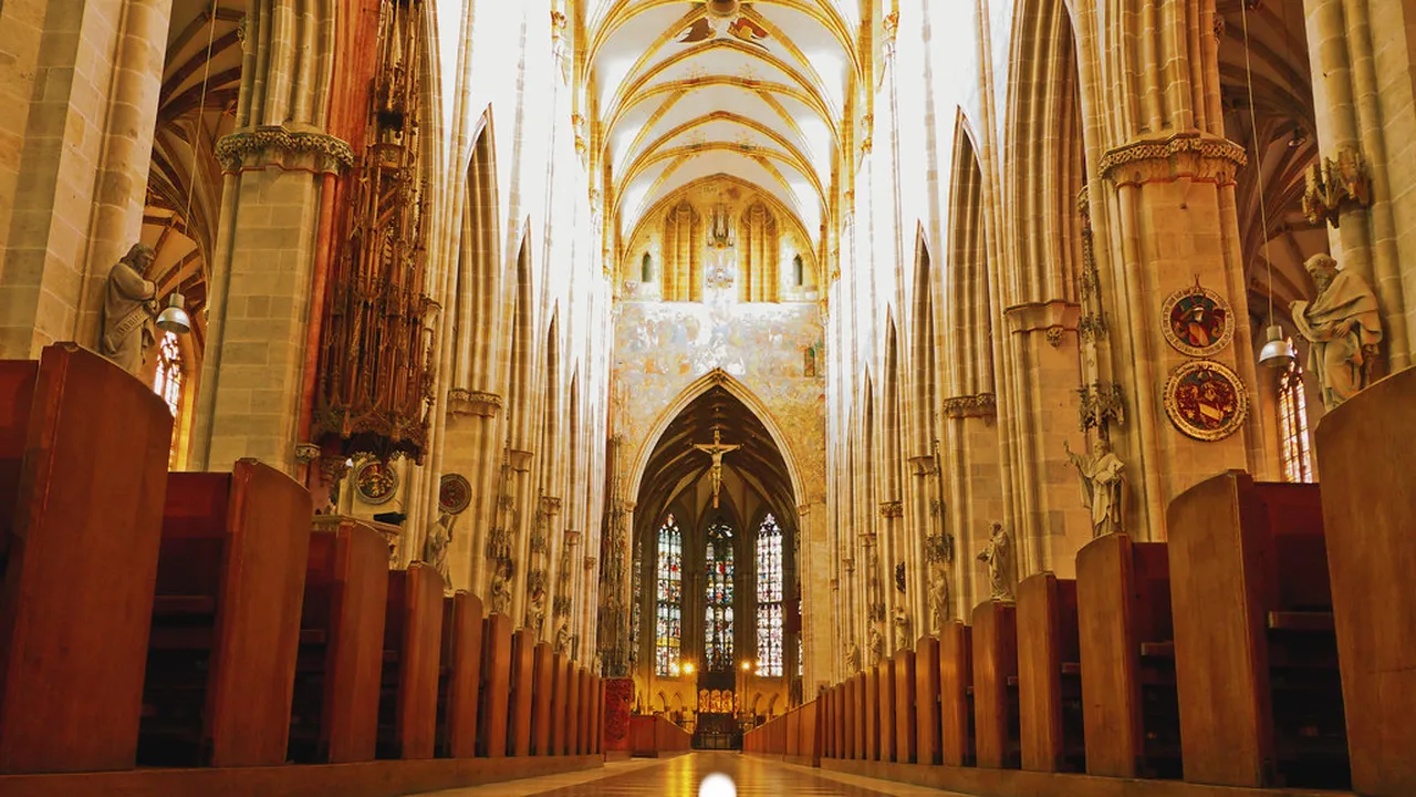 4. The Münster Castle: A Regal Symbol of the City’s Past