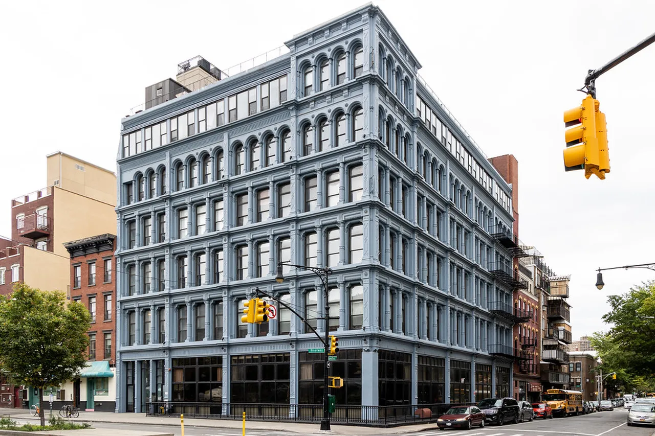 4. Stroll Through Wooster Square: The Heart of Italian Culture