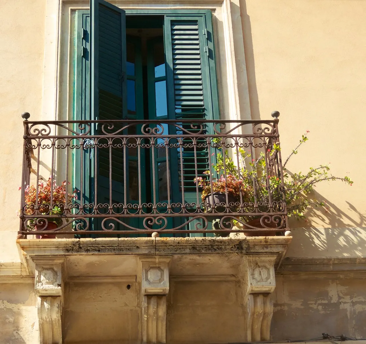 4. The Role of Festivals in Preserving Noto Culture