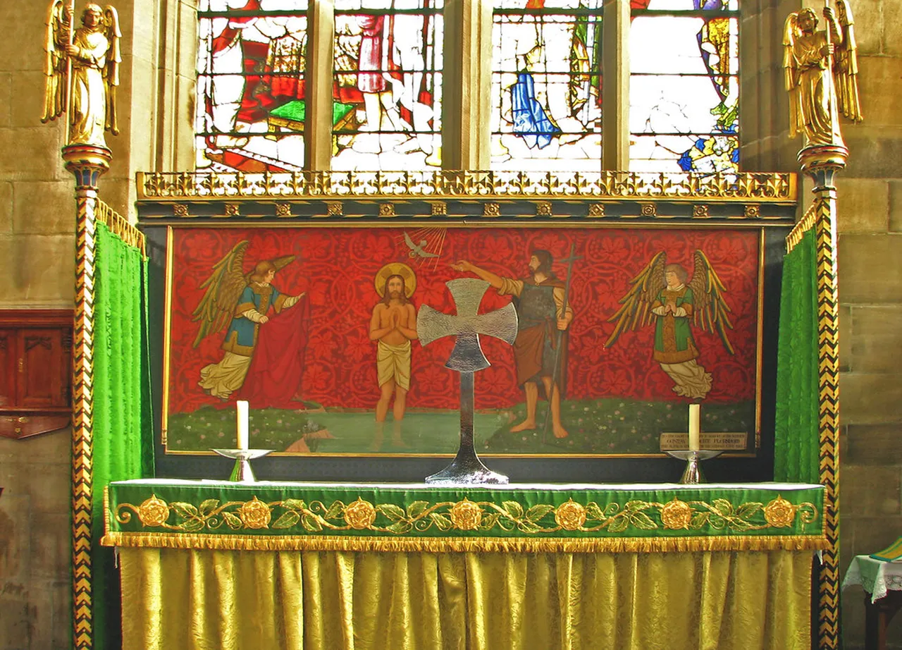 4. Discover the Legendary Tales of Robin Hood