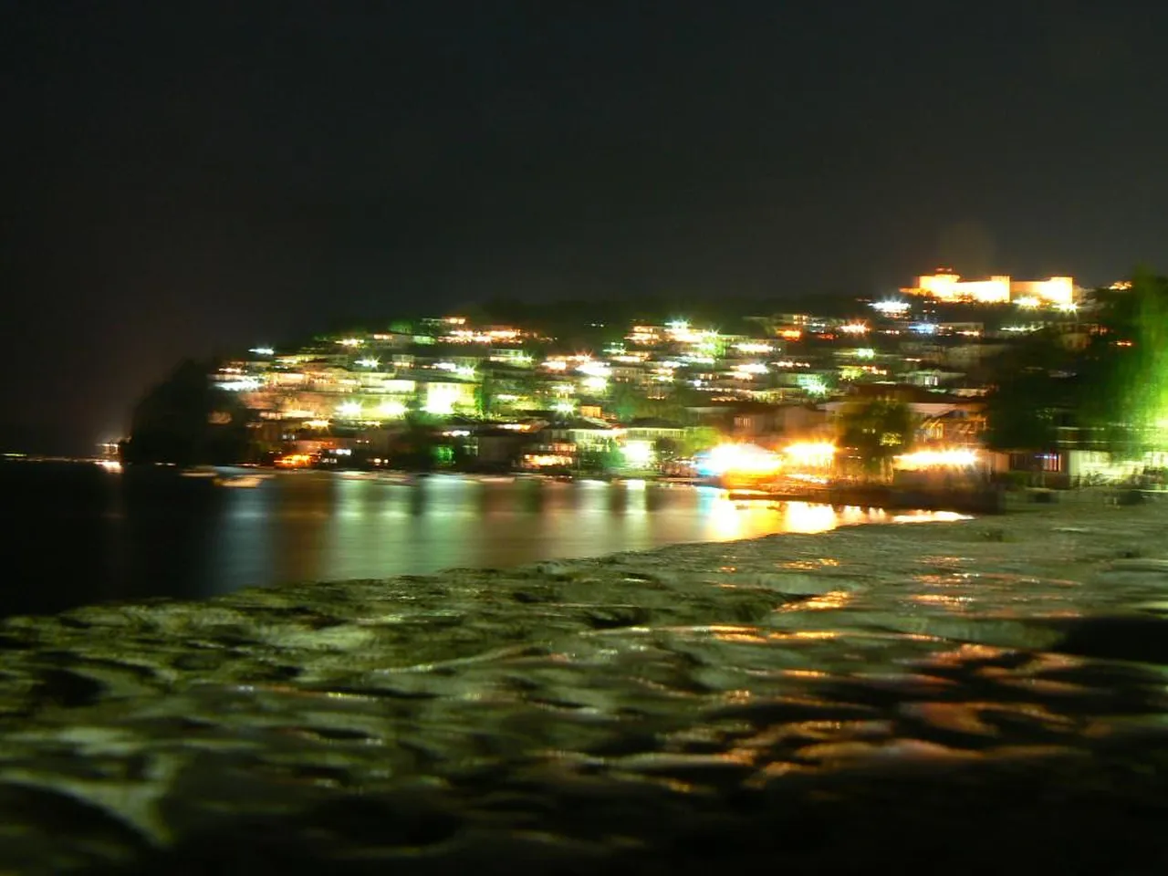 1. Discover the Best Bars in Ohrid for an Evening Out