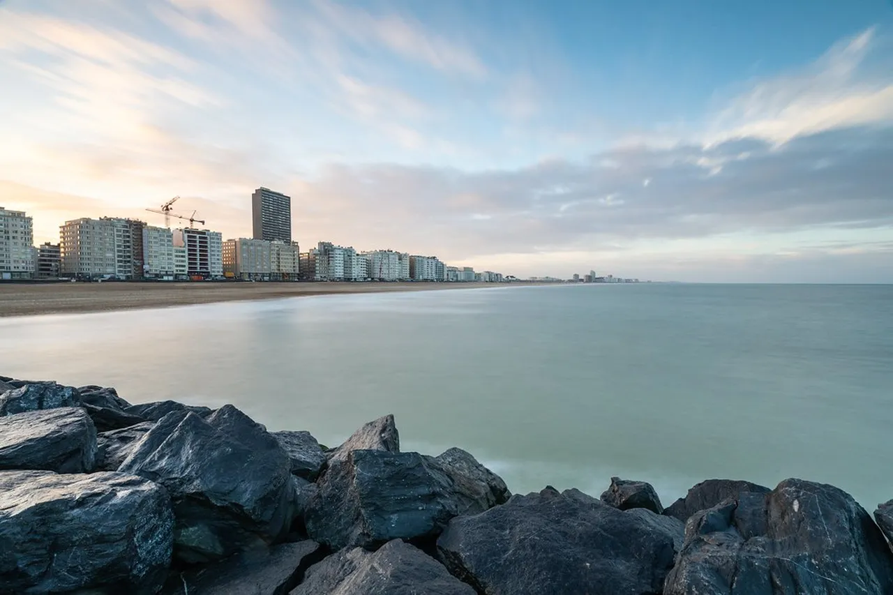 5. Ostend’s Seaside Promenade: A Stroll with a View