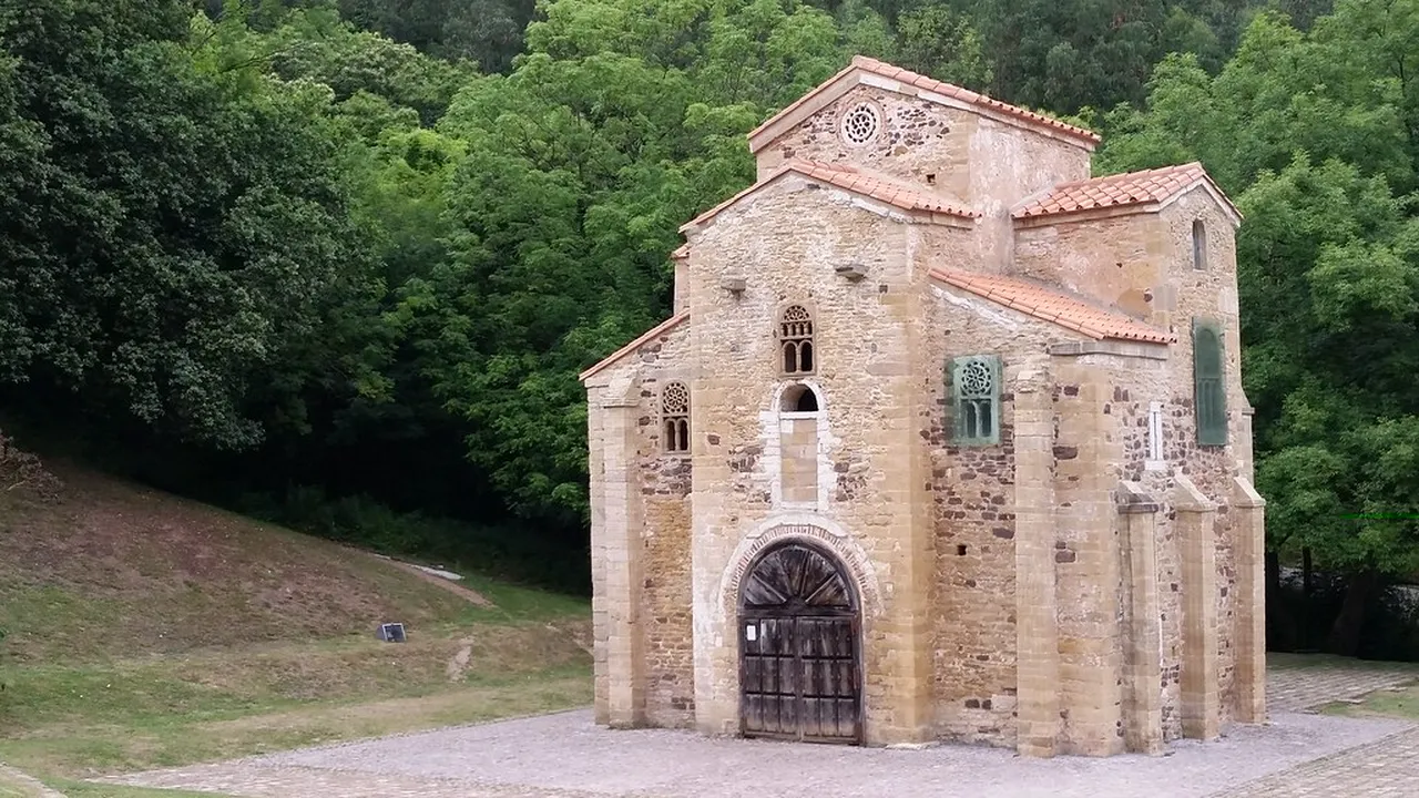 4. San Miguel de Lillo: Exploring Asturian Pre-Romanesque Architecture
