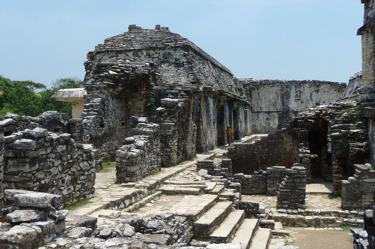 2. Architectural Wonders: Unveiling Palenque’s Famous Ruins